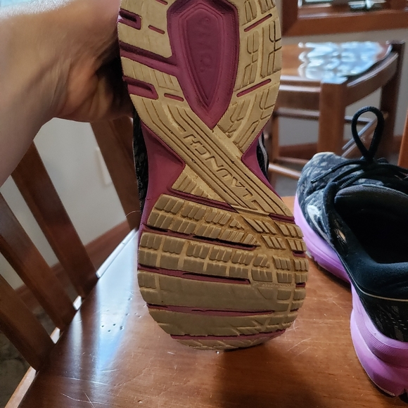 Brooks running shoes - Picture 7 of 8